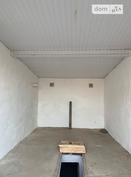 Отдельно стоящий гараж под легковое авто в Черткове, площадь 30 кв.м. фото 1