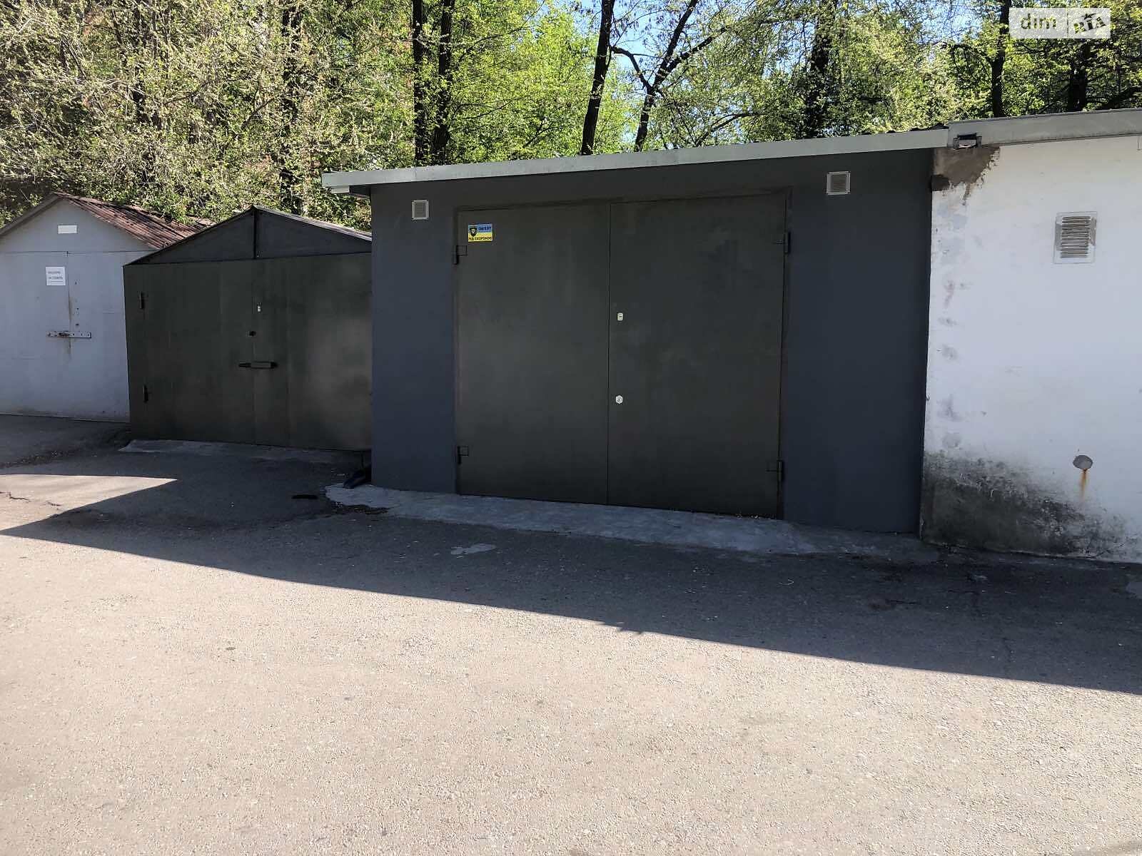 Отдельно стоящий гараж под легковое авто в Днепре, площадь 28 кв.м. фото 1 Отдельно стоящий гараж под легковое авто в Днепре, площадь 28 кв.м. фото 1