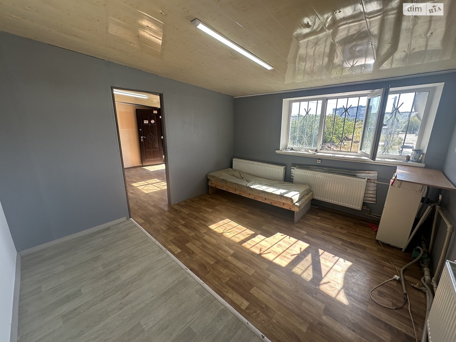 Отдельно стоящий гараж универсальный в Днепре, площадь 116.3 кв.м. фото 1 Отдельно стоящий гараж универсальный в Днепре, площадь 116.3 кв.м. фото 1