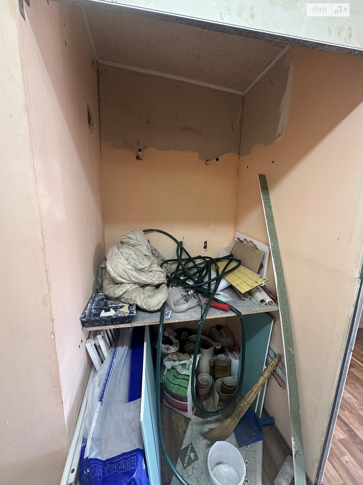 Отдельно стоящий гараж универсальный в Днепре, площадь 116.3 кв.м. фото 1 Отдельно стоящий гараж универсальный в Днепре, площадь 116.3 кв.м. фото 1