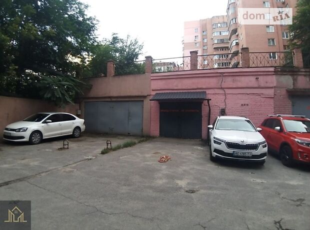Окремий гараж під легкове авто в Дніпрі, площа 949 кв.м. фото 1 Окремий гараж під легкове авто в Дніпрі, площа 949 кв.м. фото 1