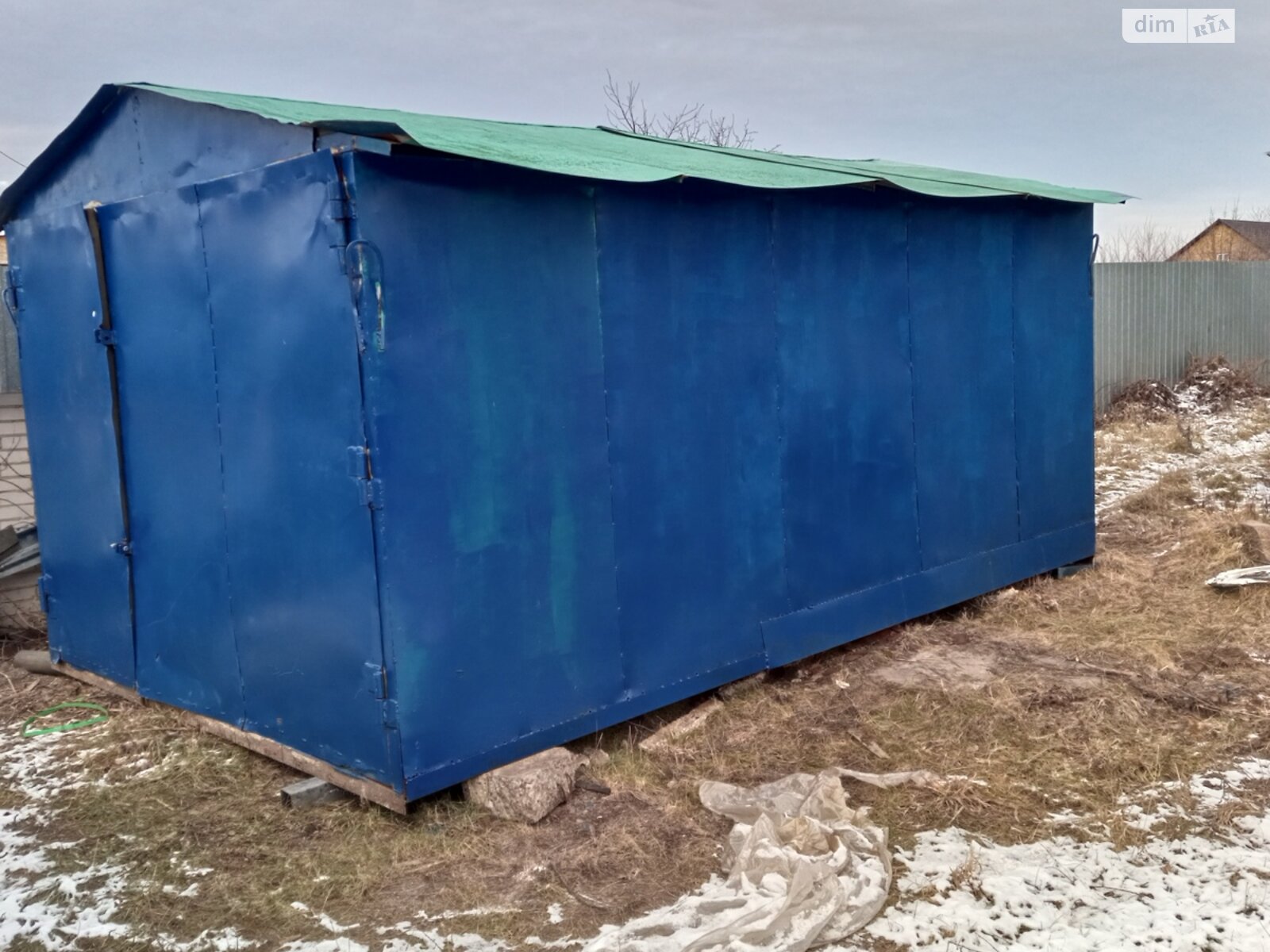 Отдельно стоящий гараж под легковое авто в Фурсах, площадь 15 кв.м. фото 1 Отдельно стоящий гараж под легковое авто в Фурсах, площадь 15 кв.м. фото 1