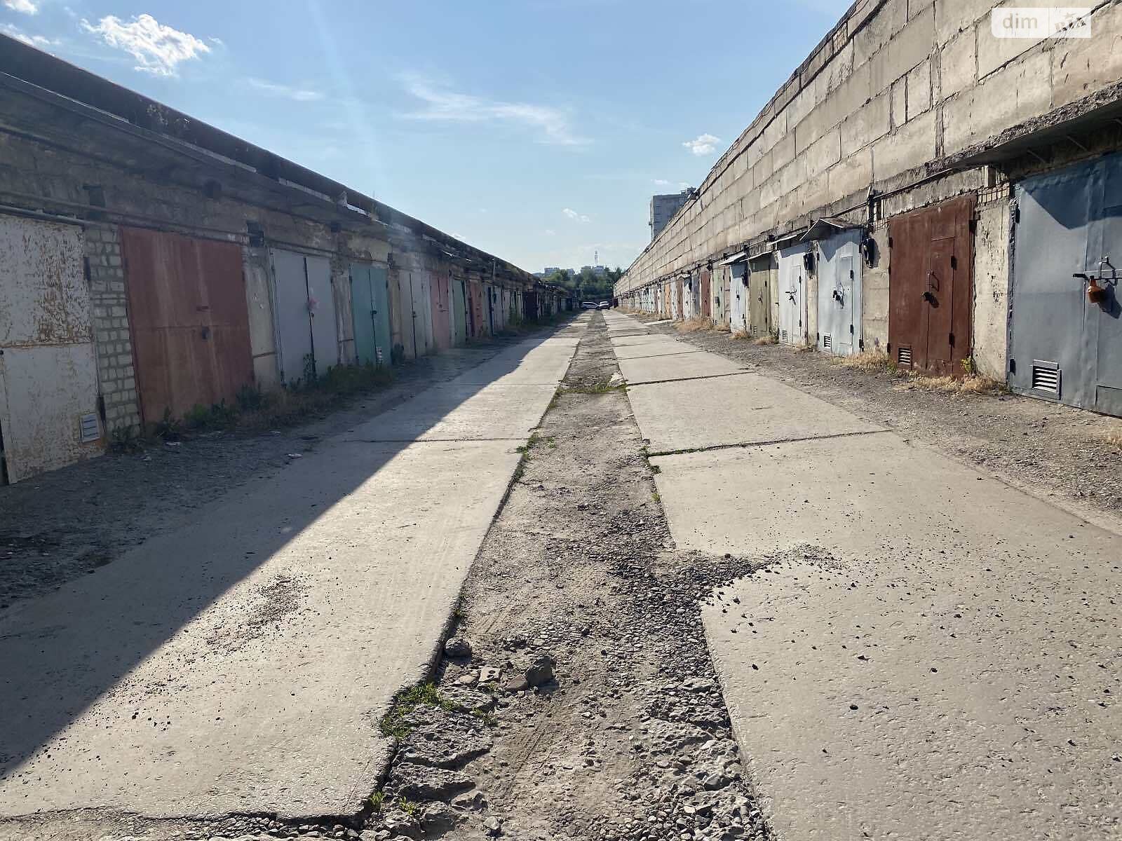 Отдельно стоящий гараж под легковое авто в Харькове, площадь 18 кв.м. фото 1