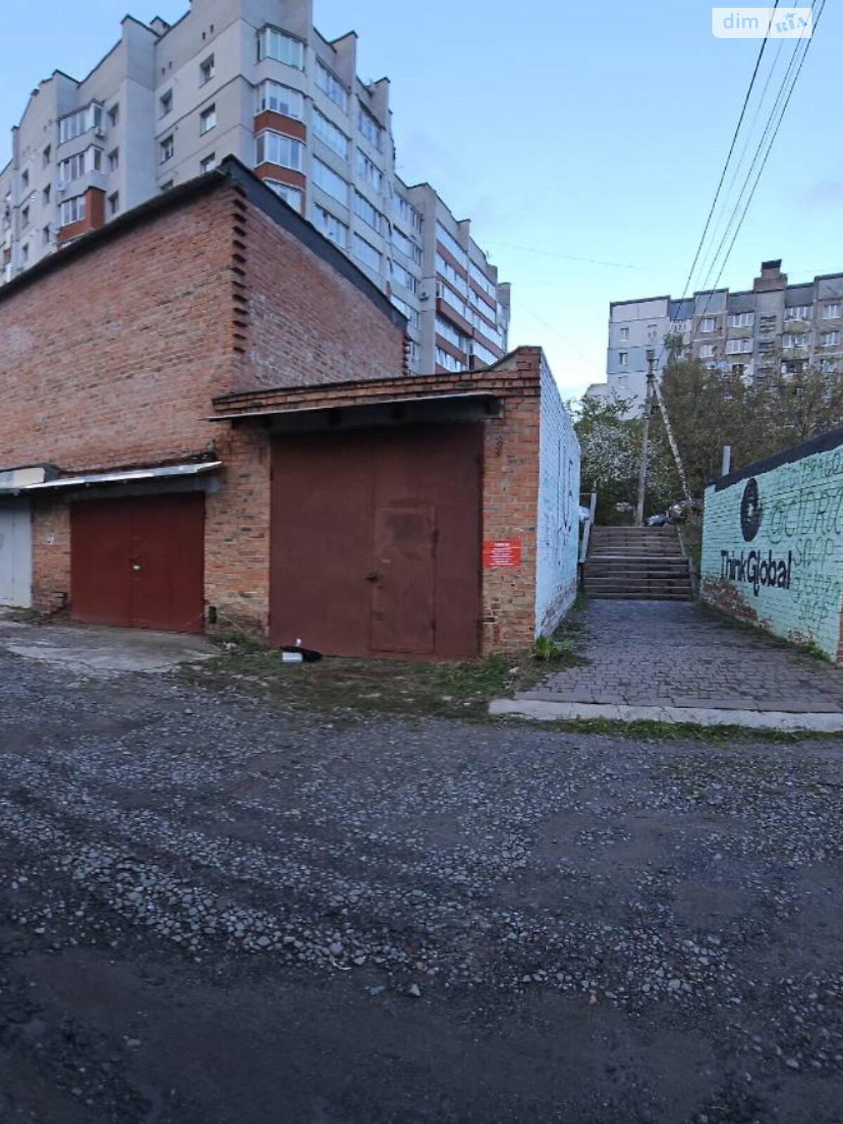 Окремий гараж під бус в Хмельницькому, площа 20 кв.м. фото 1