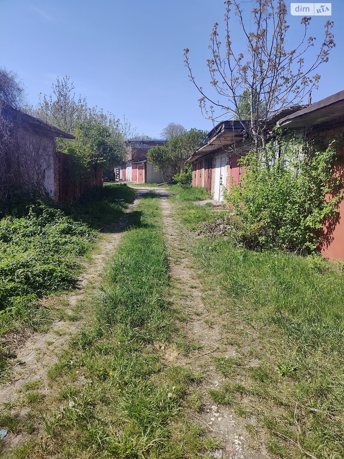 Отдельно стоящий гараж под легковое авто в Хмельницком, площадь 19 кв.м. фото 1 Отдельно стоящий гараж под легковое авто в Хмельницком, площадь 19 кв.м. фото 1