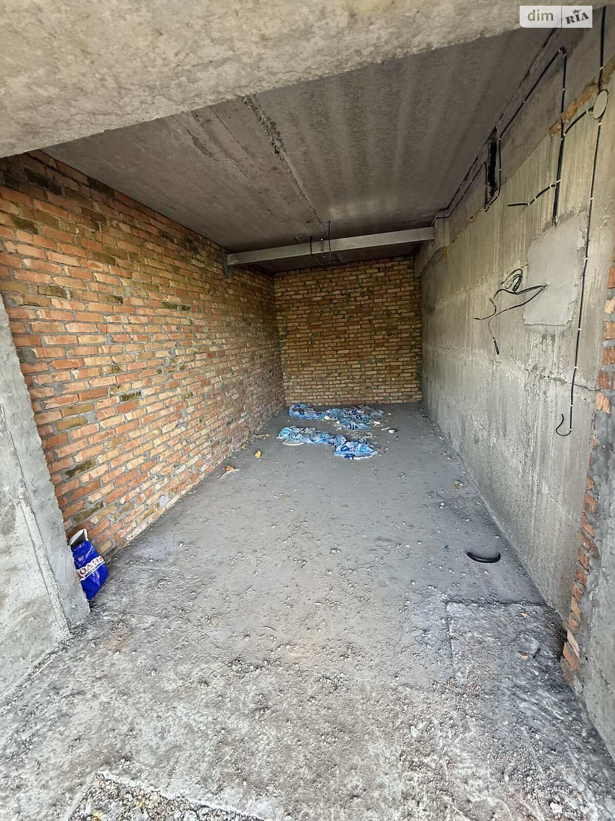 Окремий гараж під легкове авто в Хмельницькому, площа 16.5 кв.м. фото 1 Окремий гараж під легкове авто в Хмельницькому, площа 16.5 кв.м. фото 1