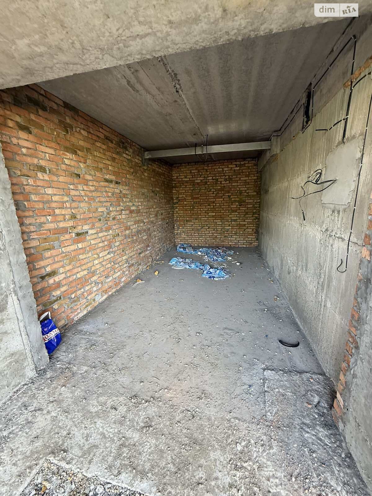 Окремий гараж під легкове авто в Хмельницькому, площа 16.5 кв.м. фото 1 Окремий гараж під легкове авто в Хмельницькому, площа 16.5 кв.м. фото 1