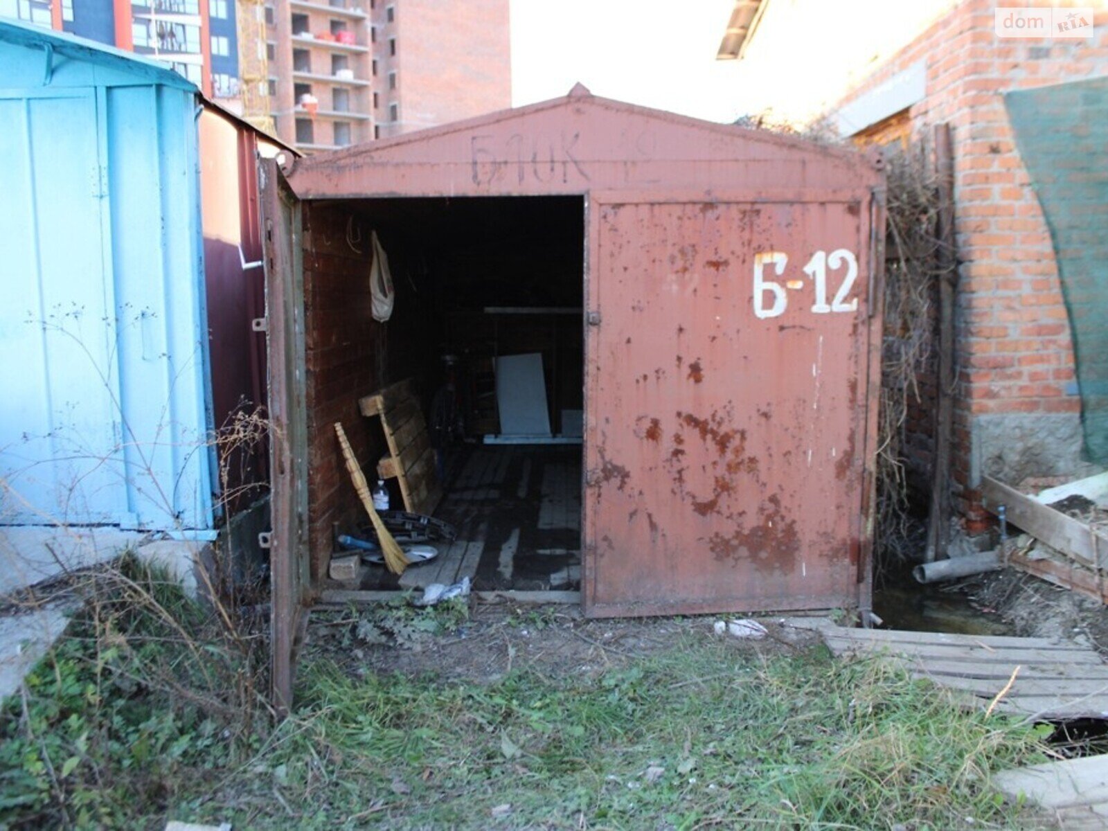Отдельно стоящий гараж под легковое авто в Хмельницком, площадь 20 кв.м. фото 1