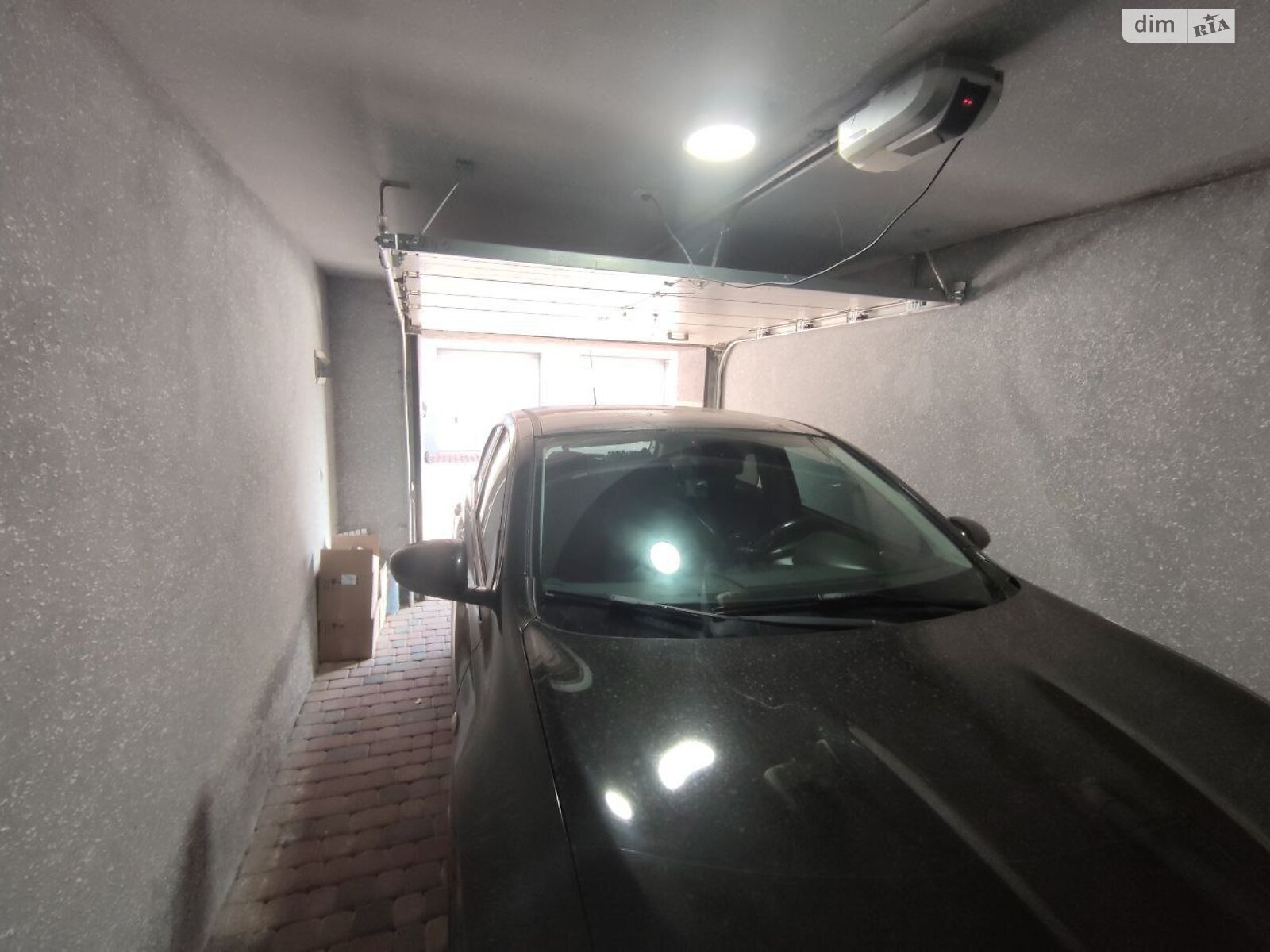 Отдельно стоящий гараж под легковое авто в Ивано-Франковске, площадь 17.9 кв.м. фото 1 Отдельно стоящий гараж под легковое авто в Ивано-Франковске, площадь 17.9 кв.м. фото 1