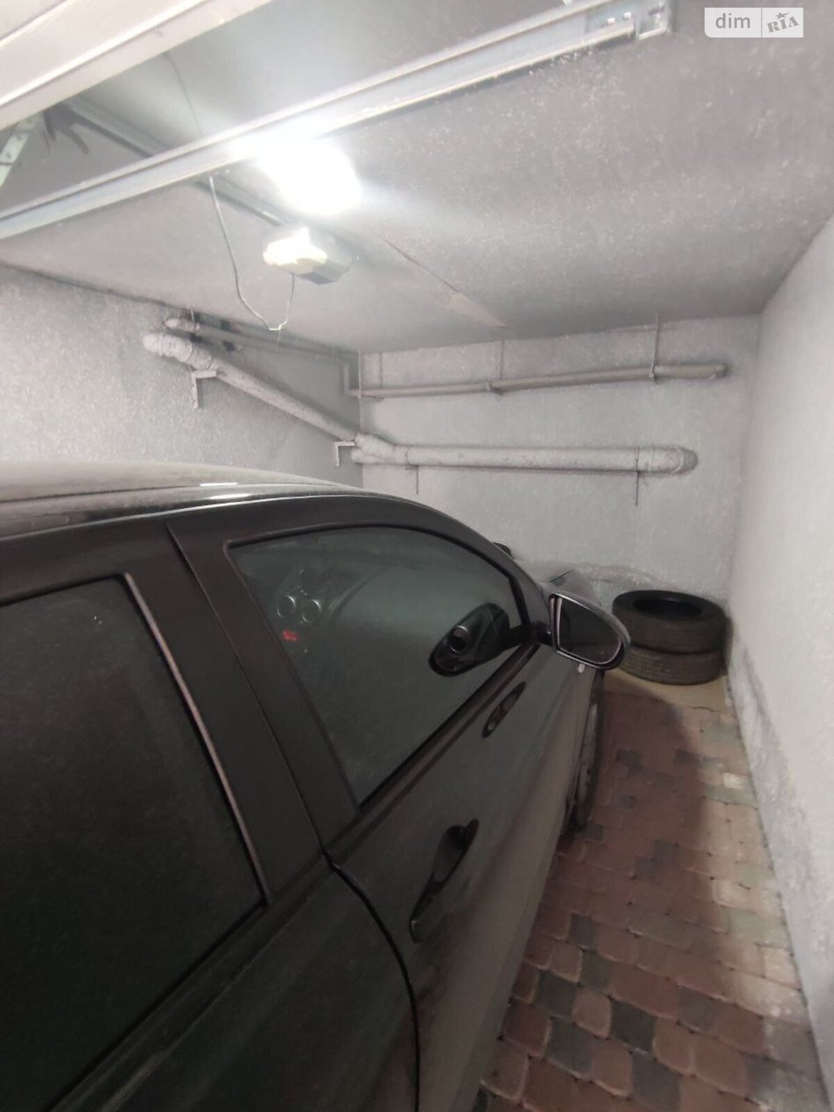 Отдельно стоящий гараж под легковое авто в Ивано-Франковске, площадь 17.9 кв.м. фото 1 Отдельно стоящий гараж под легковое авто в Ивано-Франковске, площадь 17.9 кв.м. фото 1