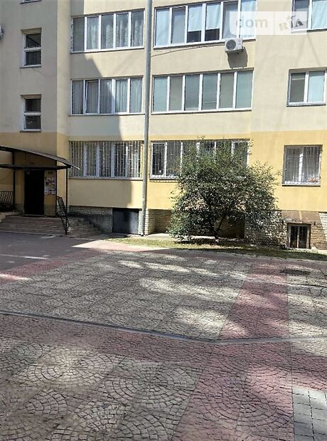 Отдельно стоящий гараж под легковое авто в Ивано-Франковске, площадь 35 кв.м. фото 1 Отдельно стоящий гараж под легковое авто в Ивано-Франковске, площадь 35 кв.м. фото 1
