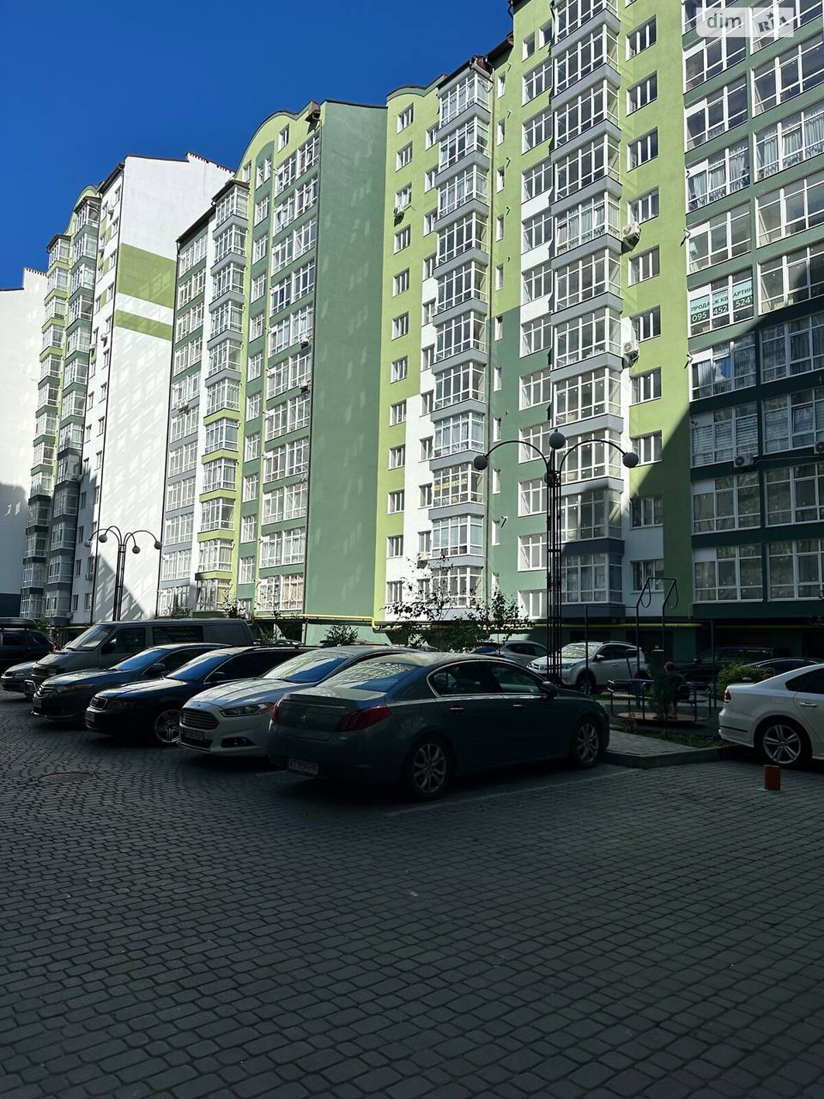 Отдельно стоящий гараж под легковое авто в Ивано-Франковске, площадь 23.5 кв.м. фото 1