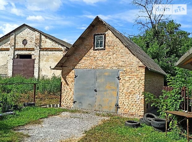 Отдельно стоящий гараж универсальный в Кагарлыке, площадь 30 кв.м. фото 1 Отдельно стоящий гараж универсальный в Кагарлыке, площадь 30 кв.м. фото 1
