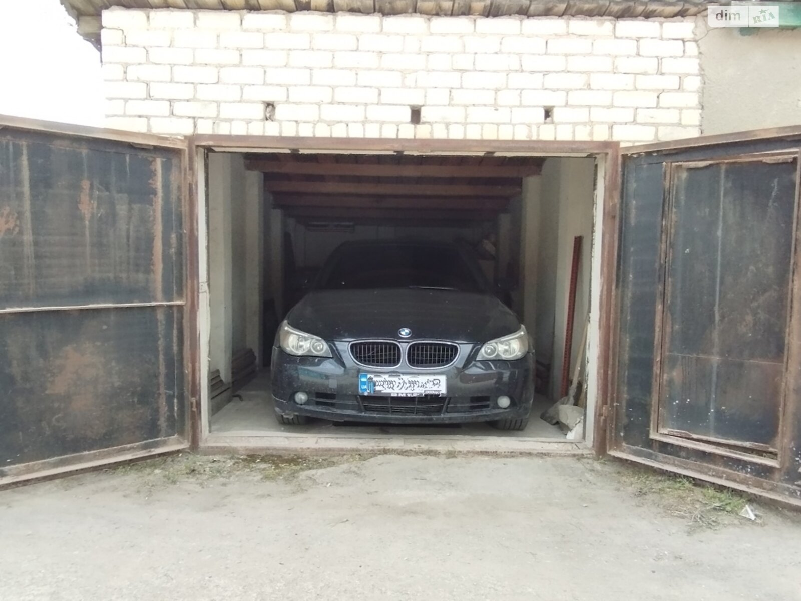 Окремий гараж під легкове авто в Кам’янці-Подільському, площа 18.5 кв.м. фото 1 Окремий гараж під легкове авто в Кам’янці-Подільському, площа 18.5 кв.м. фото 1