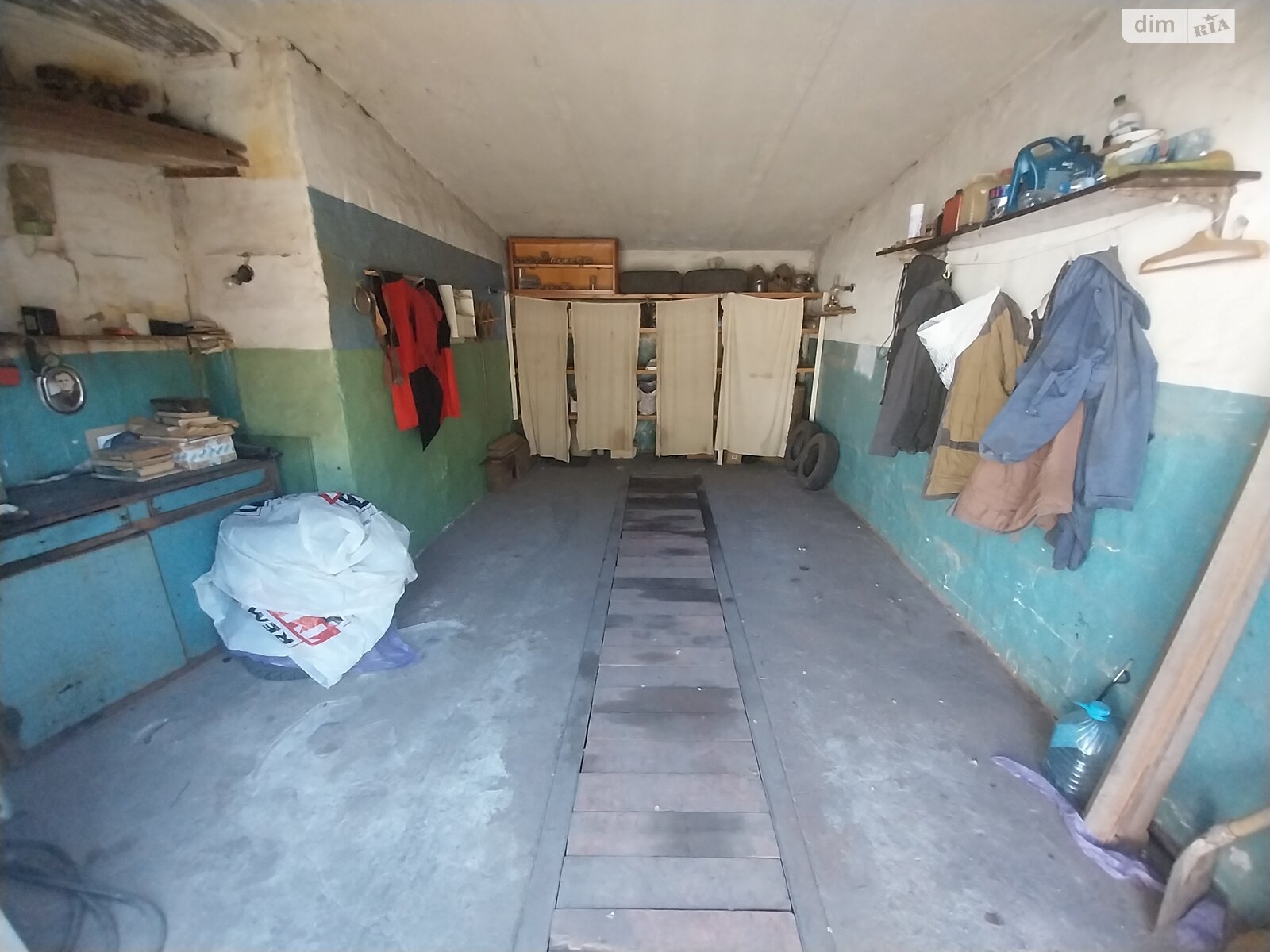 Отдельно стоящий гараж под легковое авто в Каменском, площадь 20 кв.м. фото 1 Отдельно стоящий гараж под легковое авто в Каменском, площадь 20 кв.м. фото 1