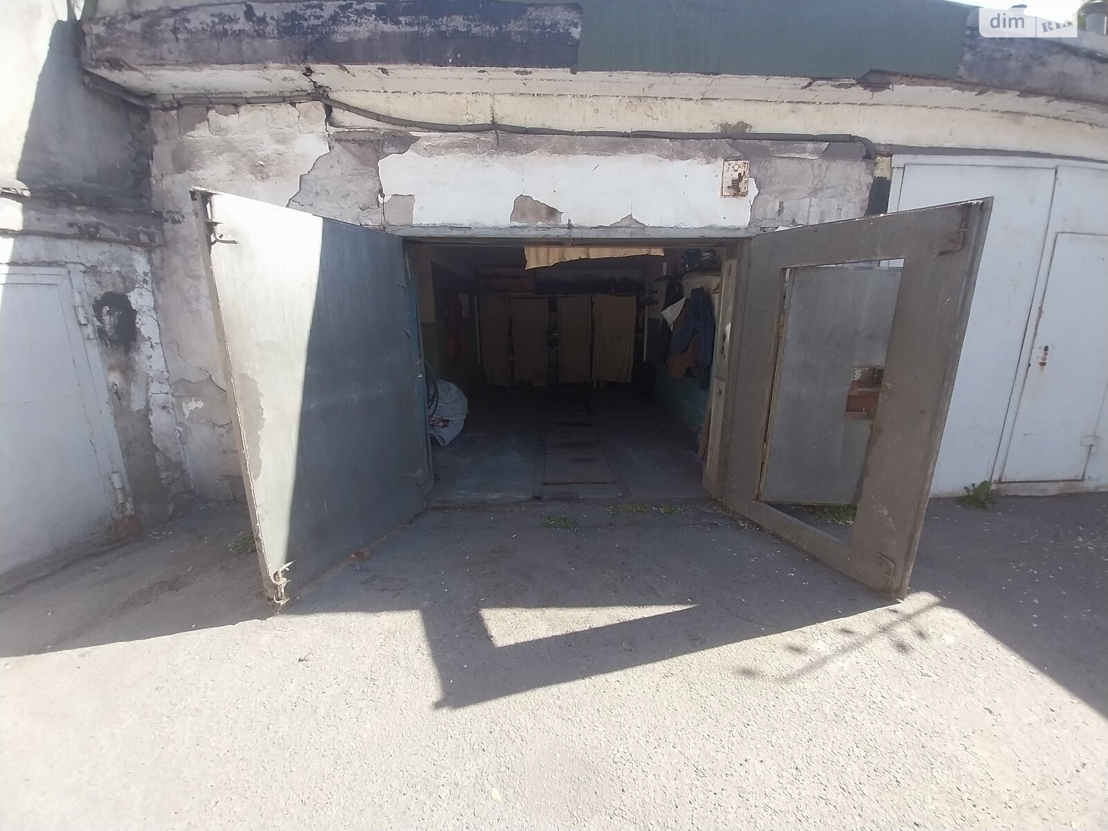 Отдельно стоящий гараж под легковое авто в Каменском, площадь 20 кв.м. фото 1 Отдельно стоящий гараж под легковое авто в Каменском, площадь 20 кв.м. фото 1
