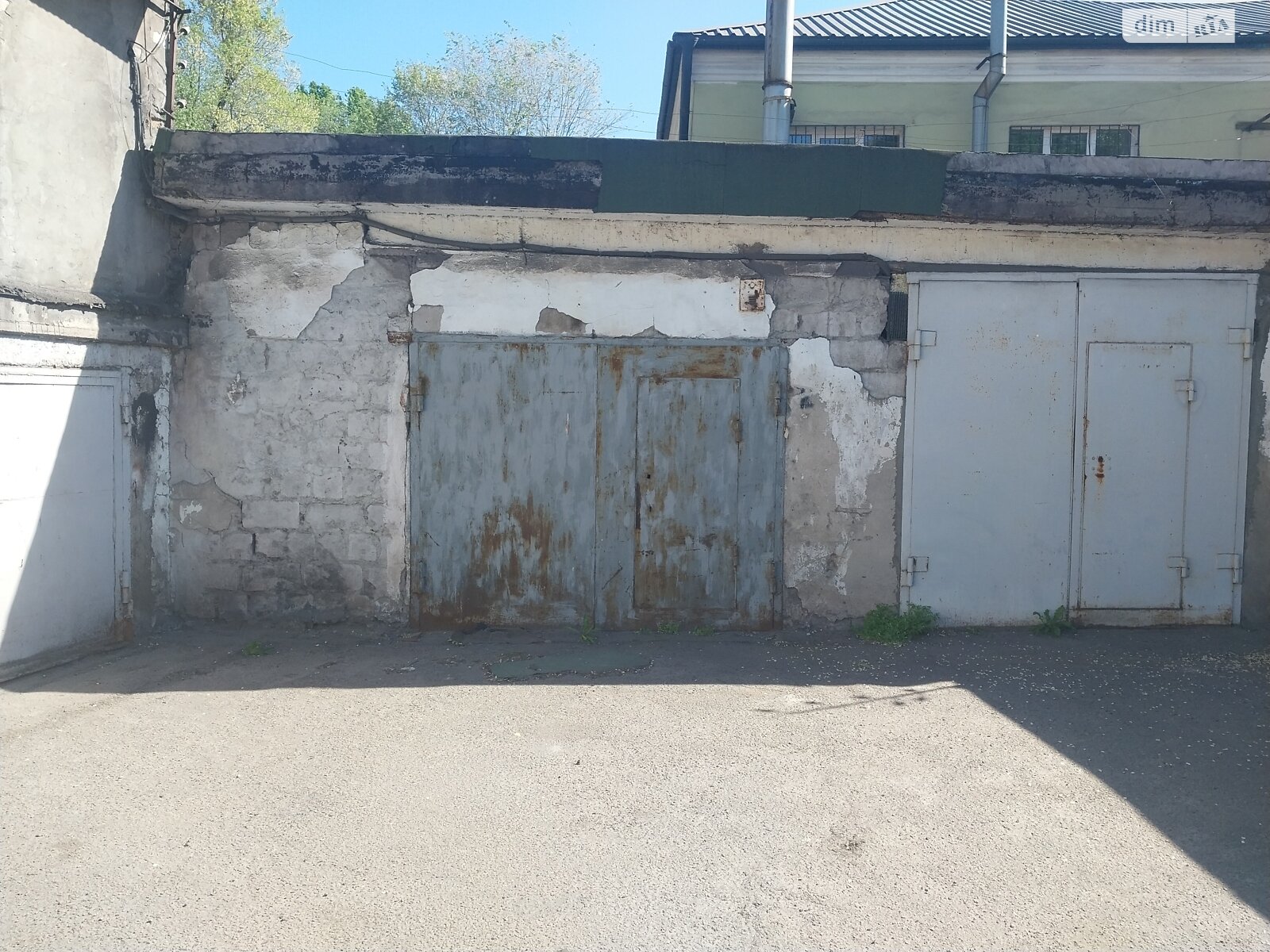 Отдельно стоящий гараж под легковое авто в Каменском, площадь 20 кв.м. фото 1 Отдельно стоящий гараж под легковое авто в Каменском, площадь 20 кв.м. фото 1
