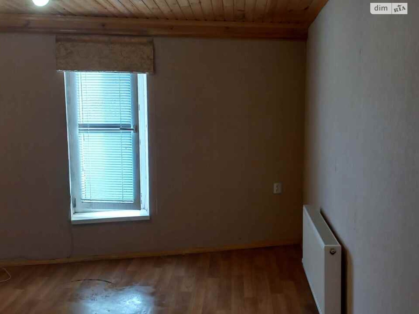 Отдельно стоящий гараж под бус в Киеве, площадь 63 кв.м. фото 1 Отдельно стоящий гараж под бус в Киеве, площадь 63 кв.м. фото 1