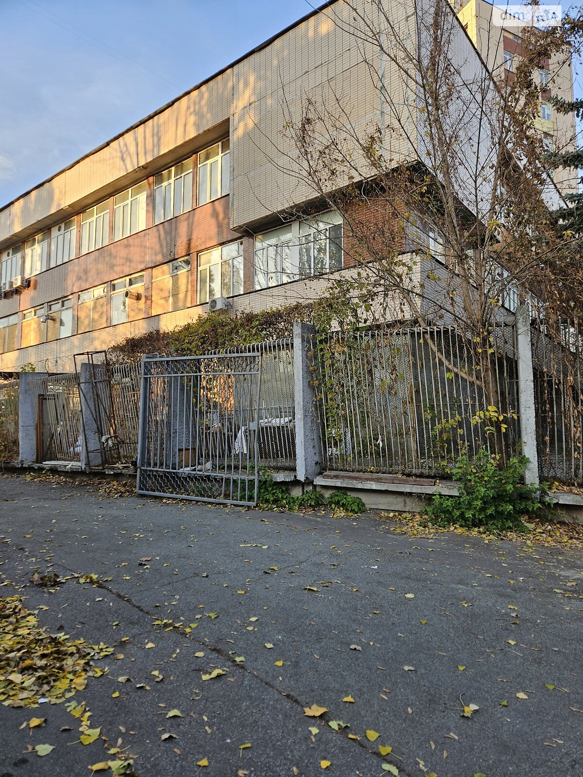 Окремий гараж під легкове авто в Києві, площа 17 кв.м. фото 1 Окремий гараж під легкове авто в Києві, площа 17 кв.м. фото 1