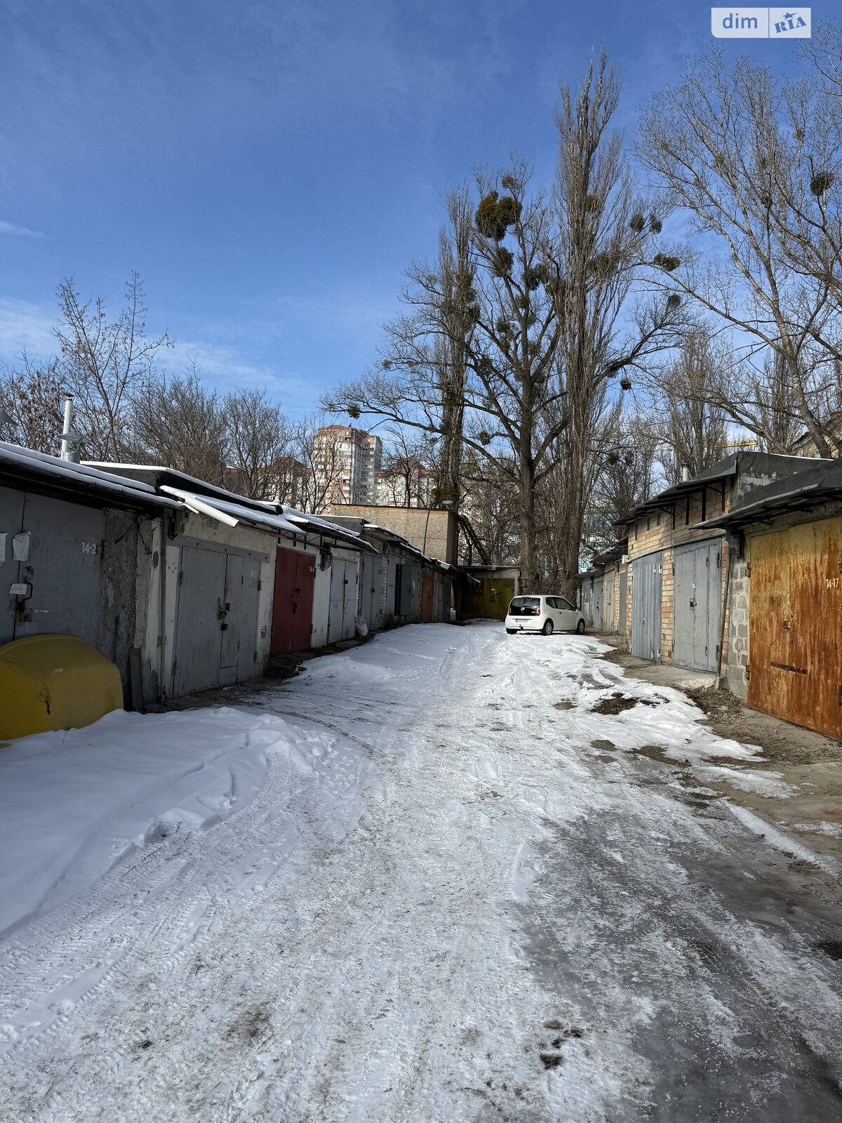 Отдельно стоящий гараж универсальный в Киеве, площадь 34 кв.м. фото 1 Отдельно стоящий гараж универсальный в Киеве, площадь 34 кв.м. фото 1