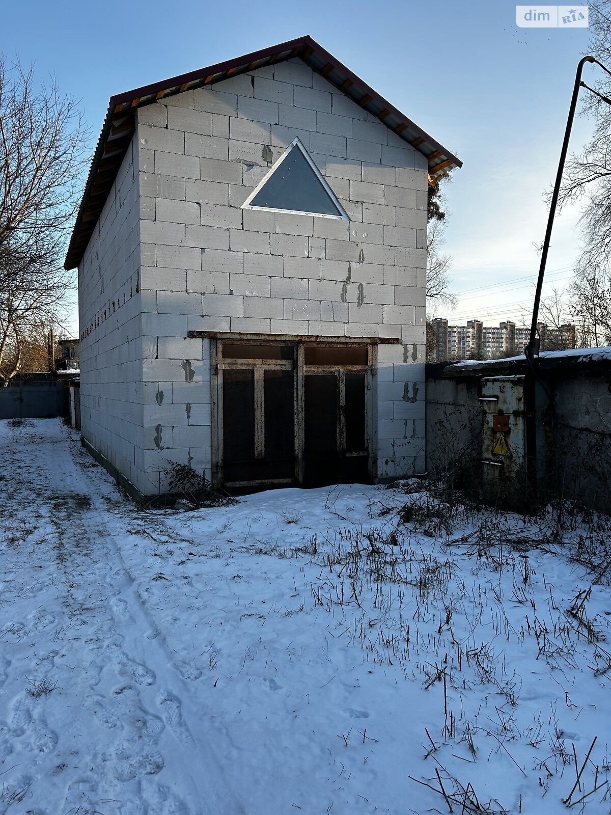 Отдельно стоящий гараж под легковое авто в Киеве, площадь 88 кв.м. фото 1