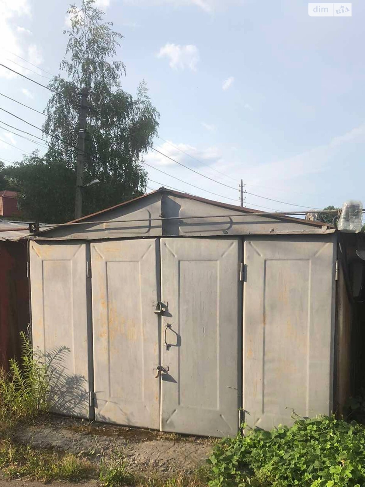 Отдельно стоящий гараж под легковое авто в Киеве, площадь 21.4 кв.м. фото 1 Отдельно стоящий гараж под легковое авто в Киеве, площадь 21.4 кв.м. фото 1