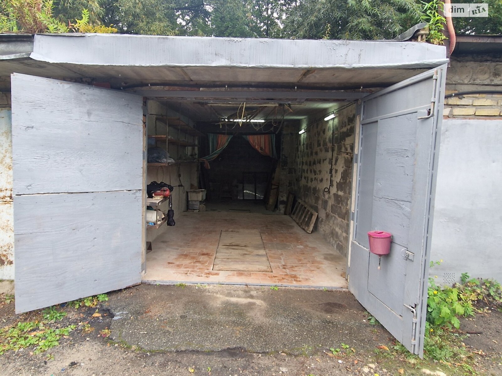 Отдельно стоящий гараж под легковое авто в Киеве, площадь 53.5 кв.м. фото 1