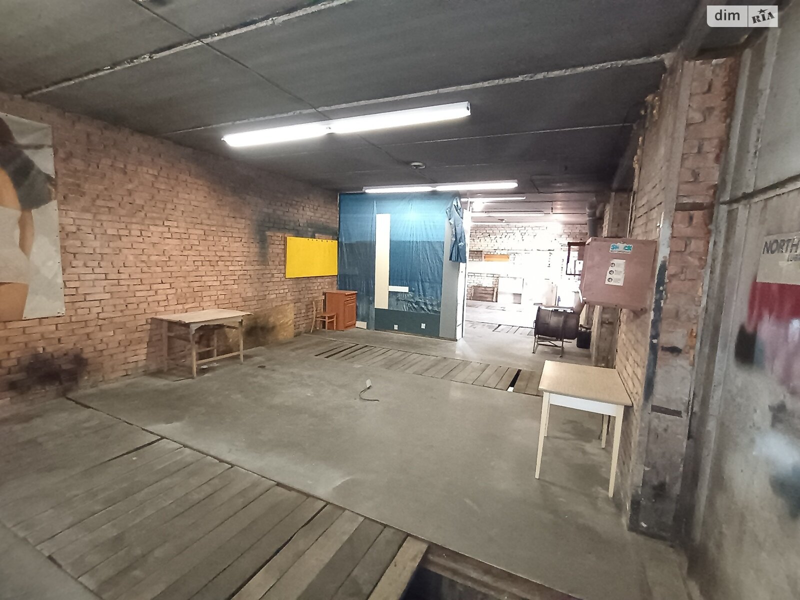 Отдельно стоящий гараж под бус в Киеве, площадь 90 кв.м. фото 1