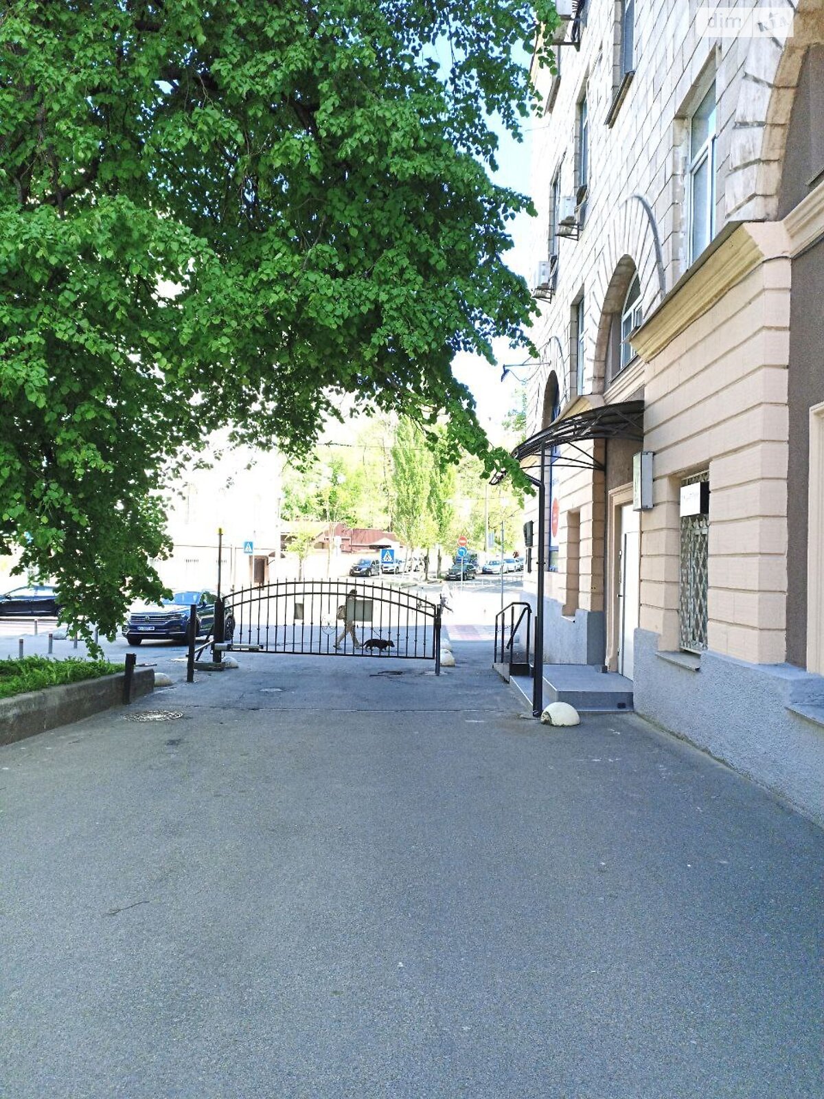 Отдельно стоящий гараж универсальный в Киеве, площадь 30 кв.м. фото 1 Отдельно стоящий гараж универсальный в Киеве, площадь 30 кв.м. фото 1