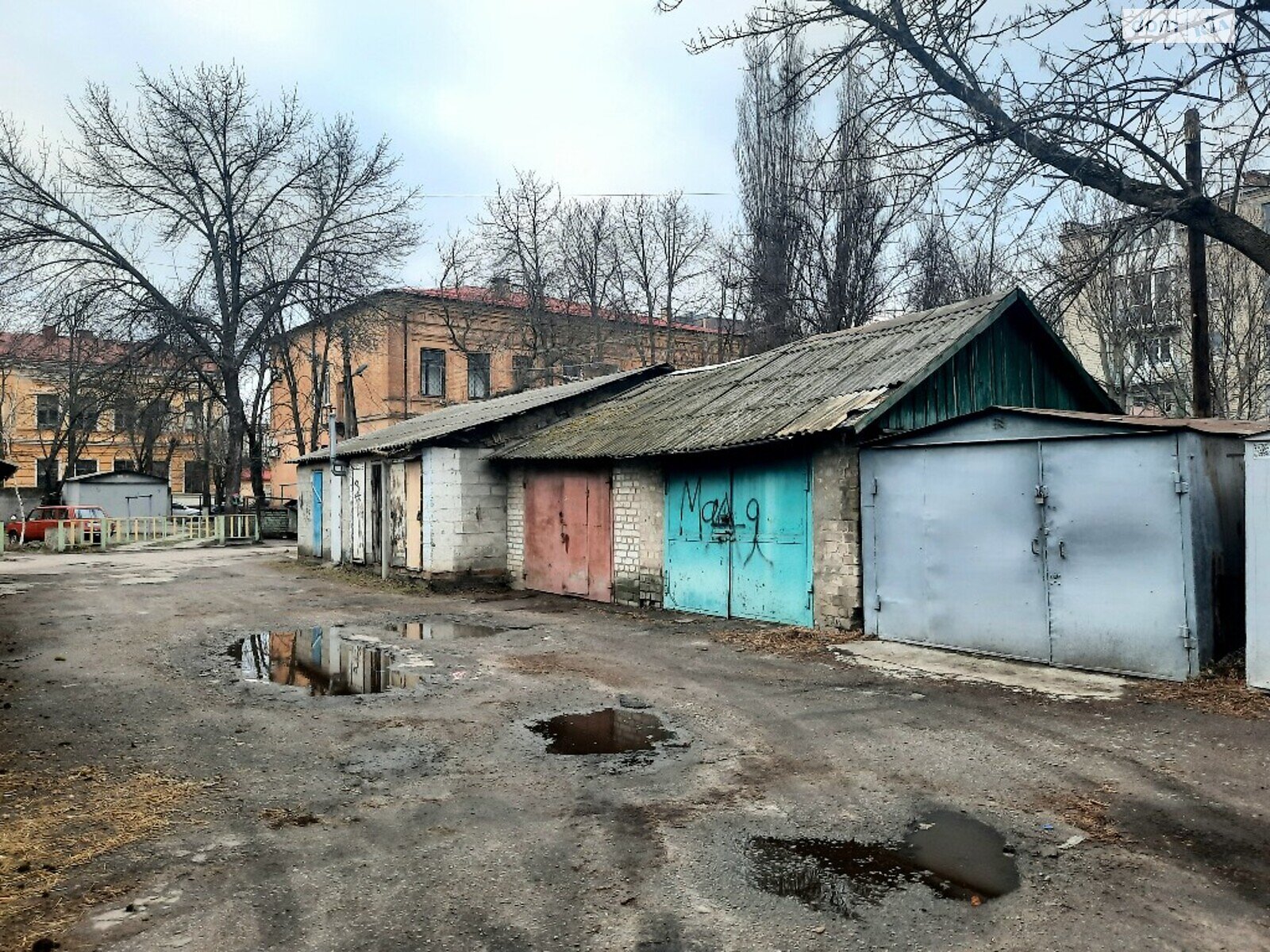 Отдельно стоящий гараж под легковое авто в Кременчуге, площадь 24 кв.м. фото 1