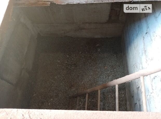 Отдельно стоящий гараж под грузовик / автобус в Кривом Роге, площадь 60 кв.м. фото 1 Отдельно стоящий гараж под грузовик / автобус в Кривом Роге, площадь 60 кв.м. фото 1