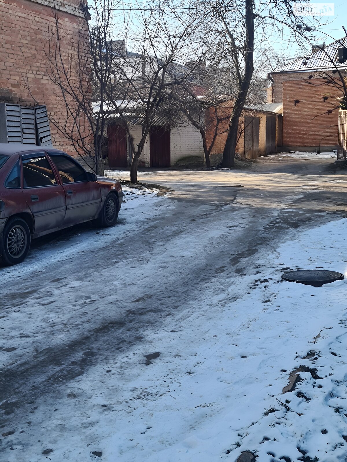 Отдельно стоящий гараж под легковое авто в Кропивницком, площадь 32 кв.м. фото 1