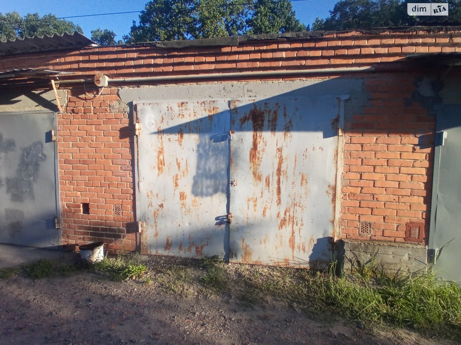 Отдельно стоящий гараж под легковое авто в Львове, площадь 20.3 кв.м. фото 1