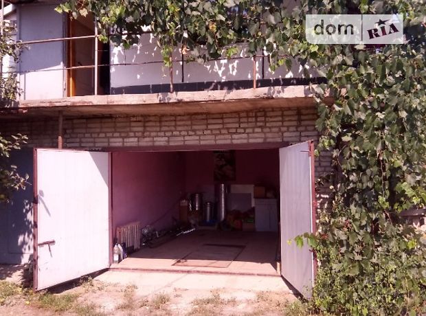 Отдельно стоящий гараж под легковое авто в Львове, площадь 45 кв.м. фото 1 Отдельно стоящий гараж под легковое авто в Львове, площадь 45 кв.м. фото 1