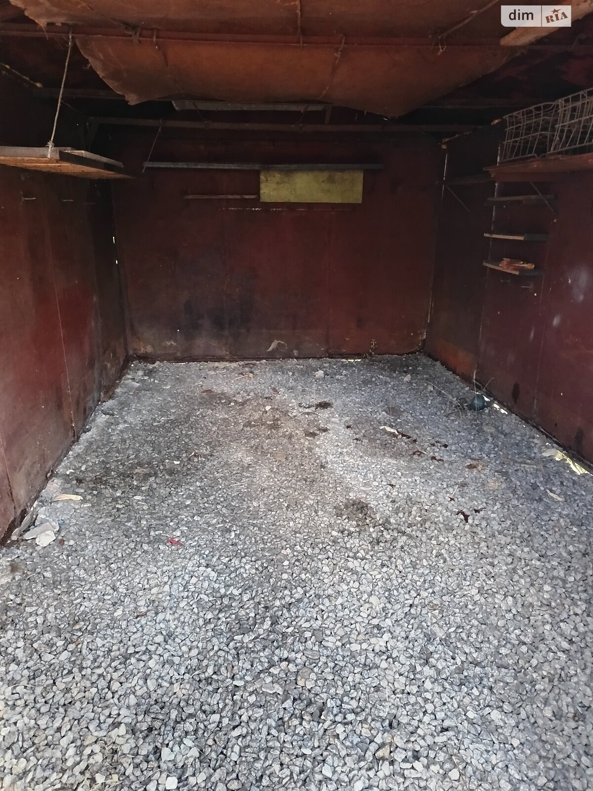 Отдельно стоящий гараж под легковое авто в Могилеве-Подольском, площадь 15 кв.м. фото 1 Отдельно стоящий гараж под легковое авто в Могилеве-Подольском, площадь 15 кв.м. фото 1