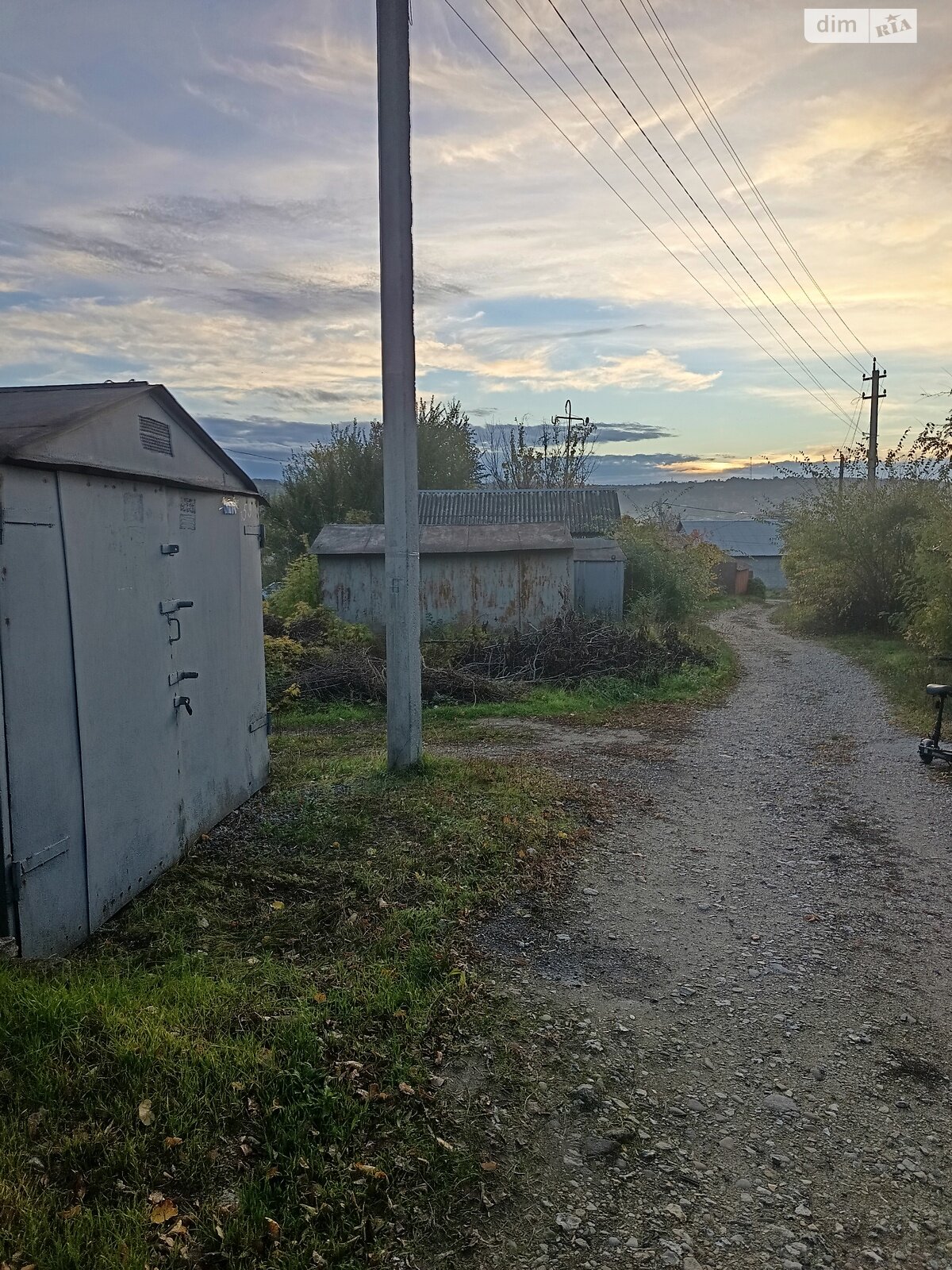 Отдельно стоящий гараж под легковое авто в Могилеве-Подольском, площадь 15 кв.м. фото 1 Отдельно стоящий гараж под легковое авто в Могилеве-Подольском, площадь 15 кв.м. фото 1