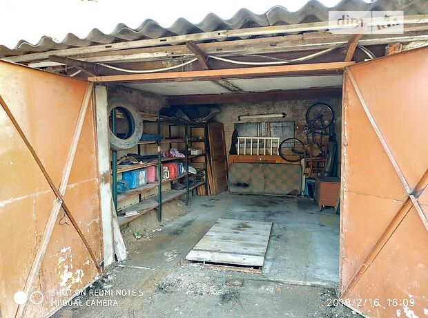 Отдельно стоящий гараж под легковое авто в Мукачеве, площадь 20 кв.м. фото 1 Отдельно стоящий гараж под легковое авто в Мукачеве, площадь 20 кв.м. фото 1