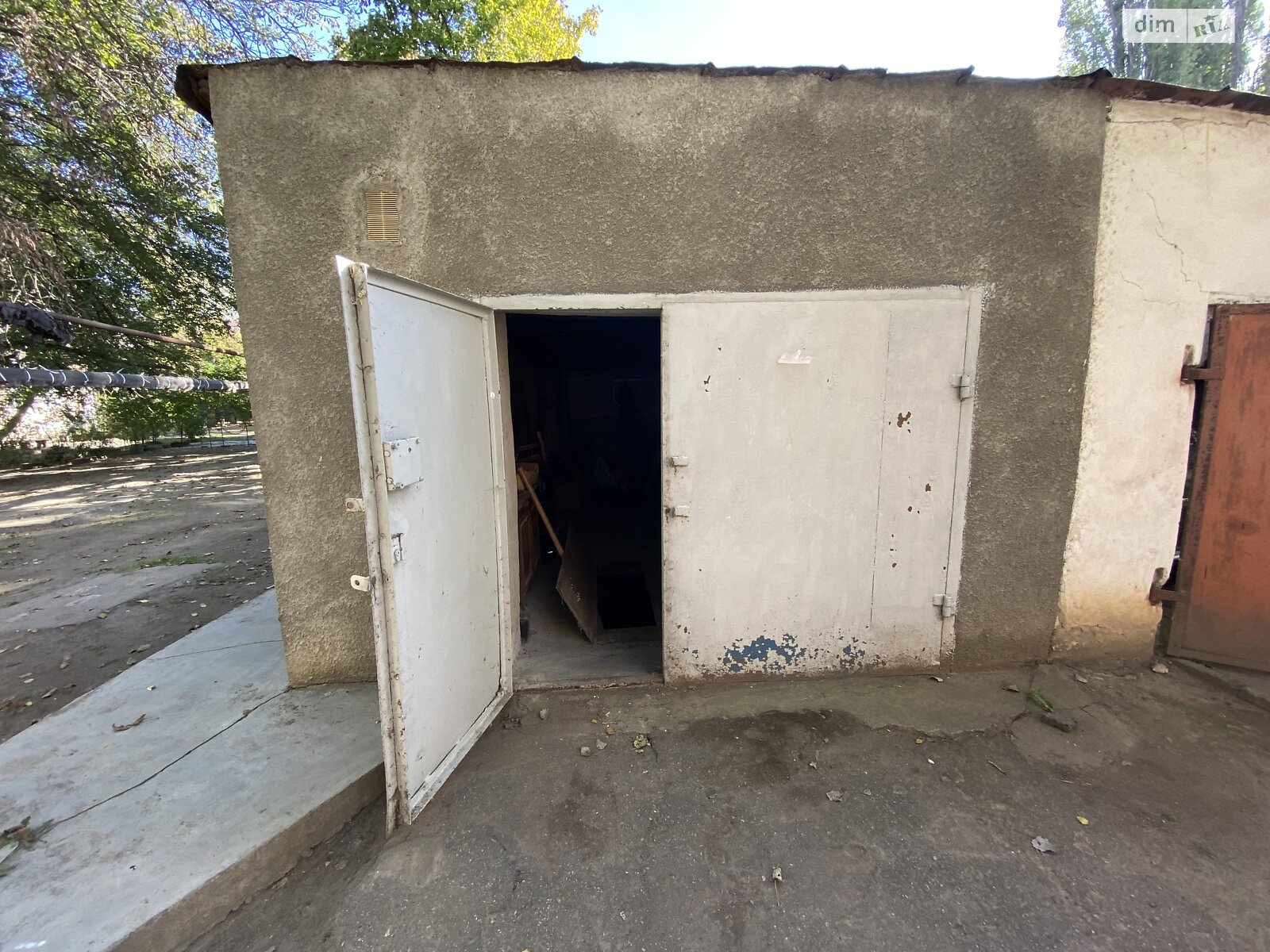 Отдельно стоящий гараж под легковое авто в Николаеве, площадь 23 кв.м. фото 1 Отдельно стоящий гараж под легковое авто в Николаеве, площадь 23 кв.м. фото 1