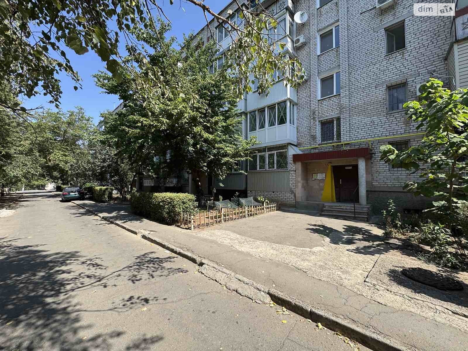 Отдельно стоящий гараж под легковое авто в Николаеве, площадь 24 кв.м. фото 1 Отдельно стоящий гараж под легковое авто в Николаеве, площадь 24 кв.м. фото 1