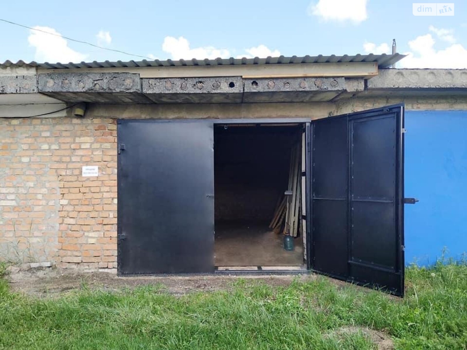 Окремий гараж під легкове авто в Новомиргороді, площа 23.4 кв.м. фото 1 Окремий гараж під легкове авто в Новомиргороді, площа 23.4 кв.м. фото 1