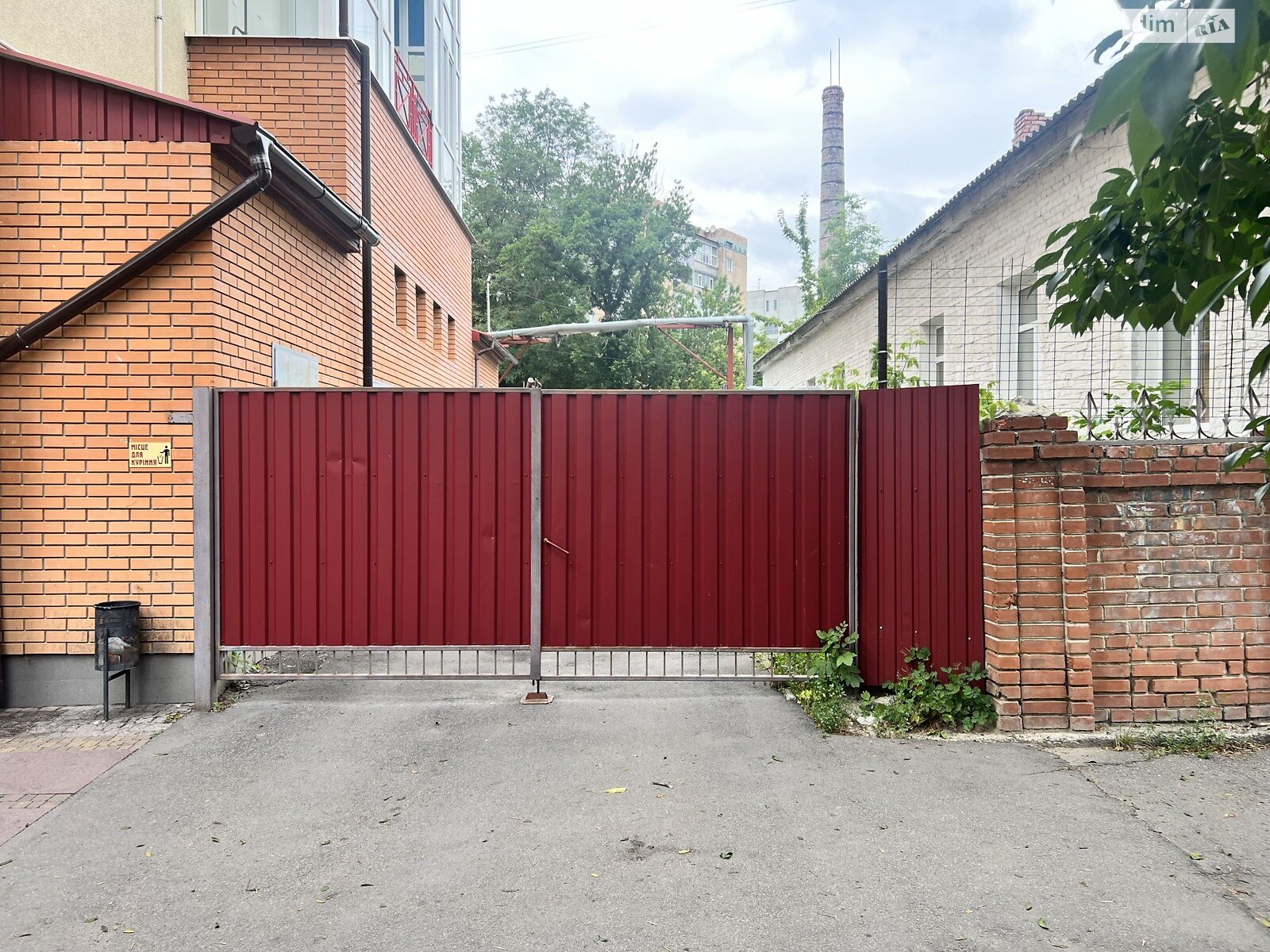 Окремий гараж під легкове авто в Полтаві, площа 23.5 кв.м. фото 1 Окремий гараж під легкове авто в Полтаві, площа 23.5 кв.м. фото 1