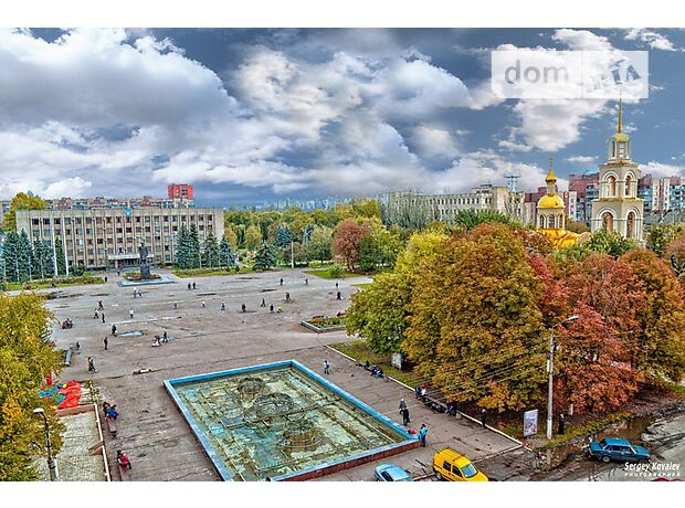 Отдельно стоящий гараж универсальный в Славянске, площадь 28 кв.м. фото 1 Отдельно стоящий гараж универсальный в Славянске, площадь 28 кв.м. фото 1