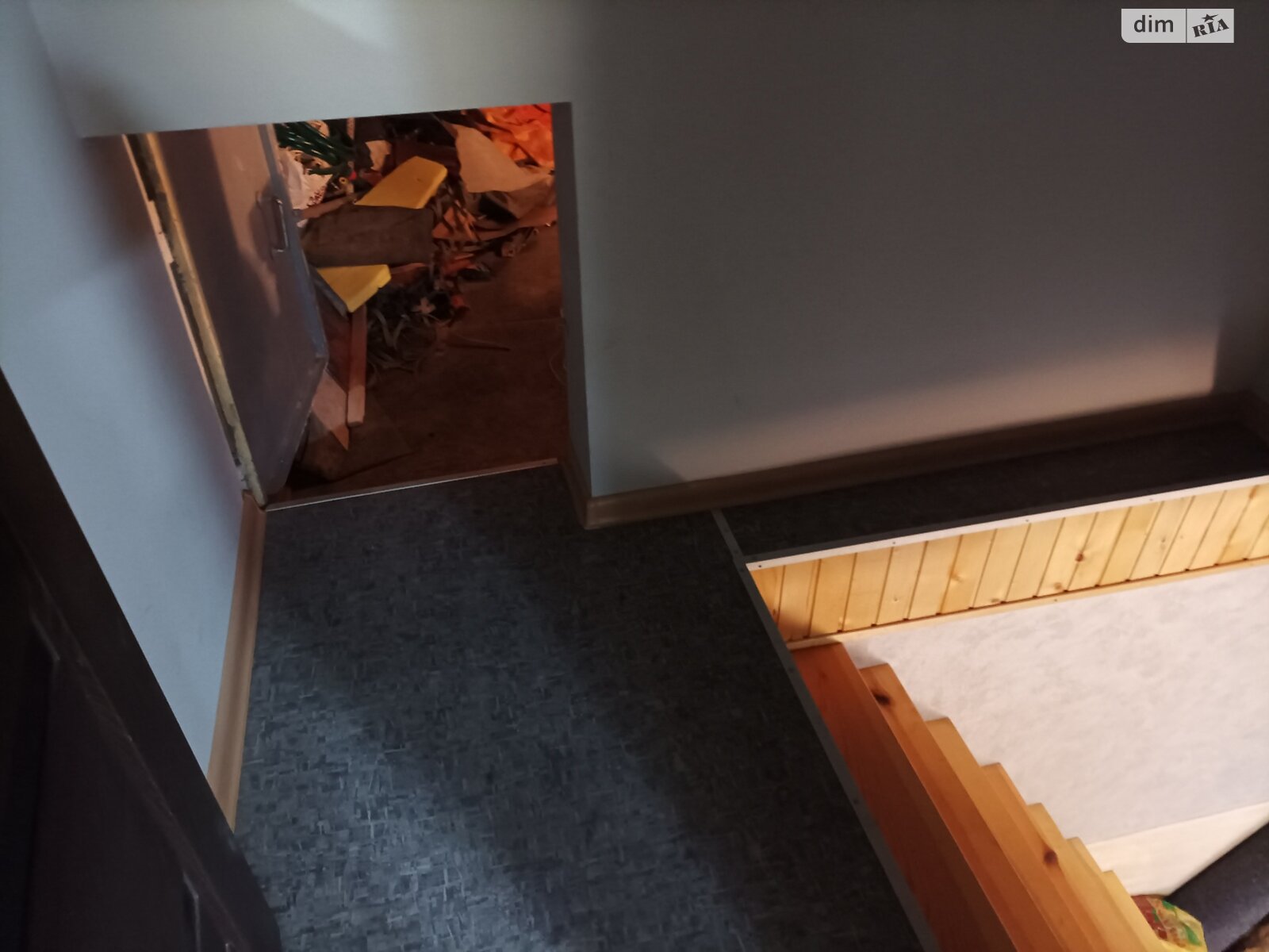 Отдельно стоящий гараж под легковое авто в Тернополе, площадь 72 кв.м. фото 1