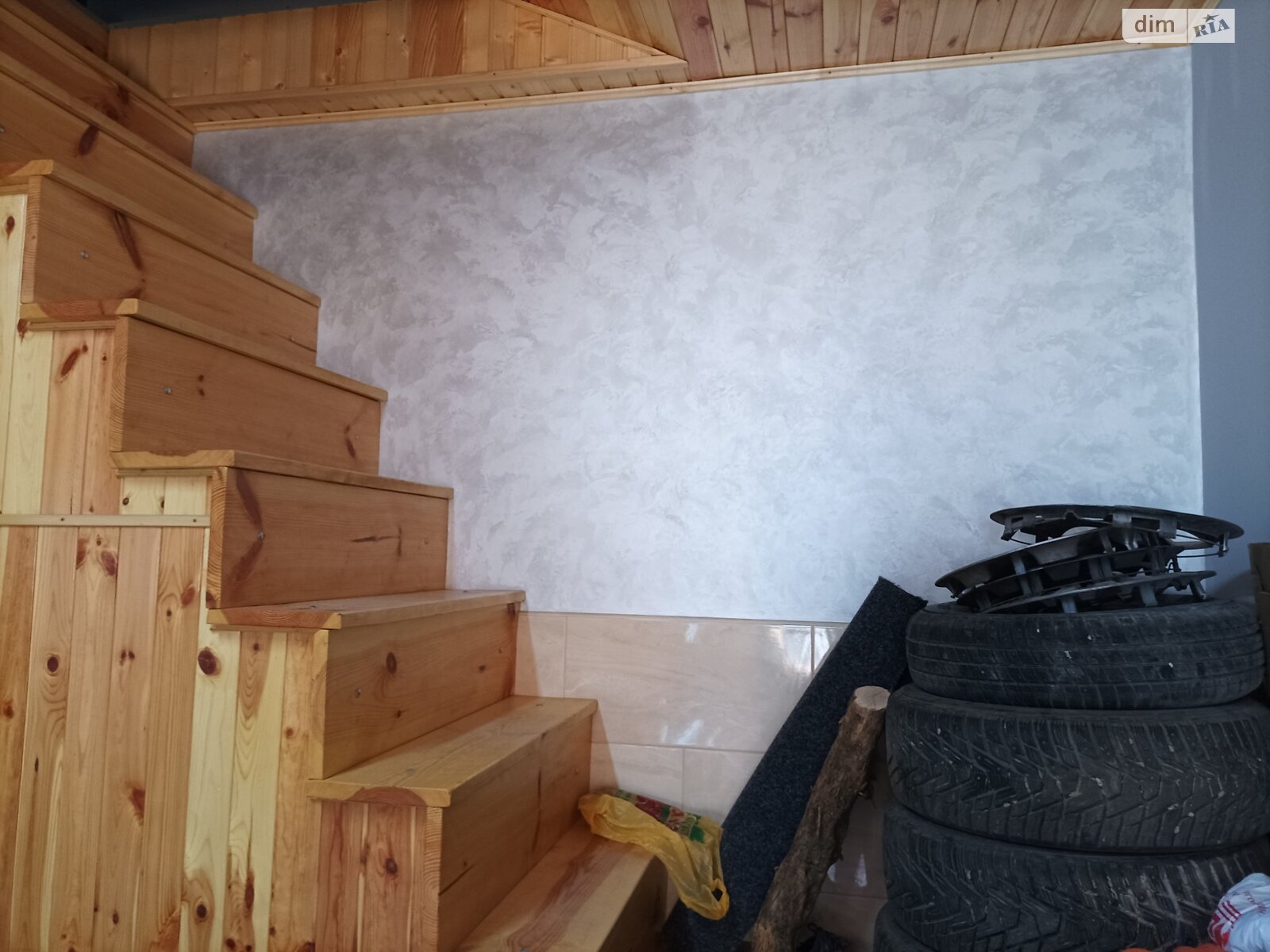 Отдельно стоящий гараж под легковое авто в Тернополе, площадь 72 кв.м. фото 1