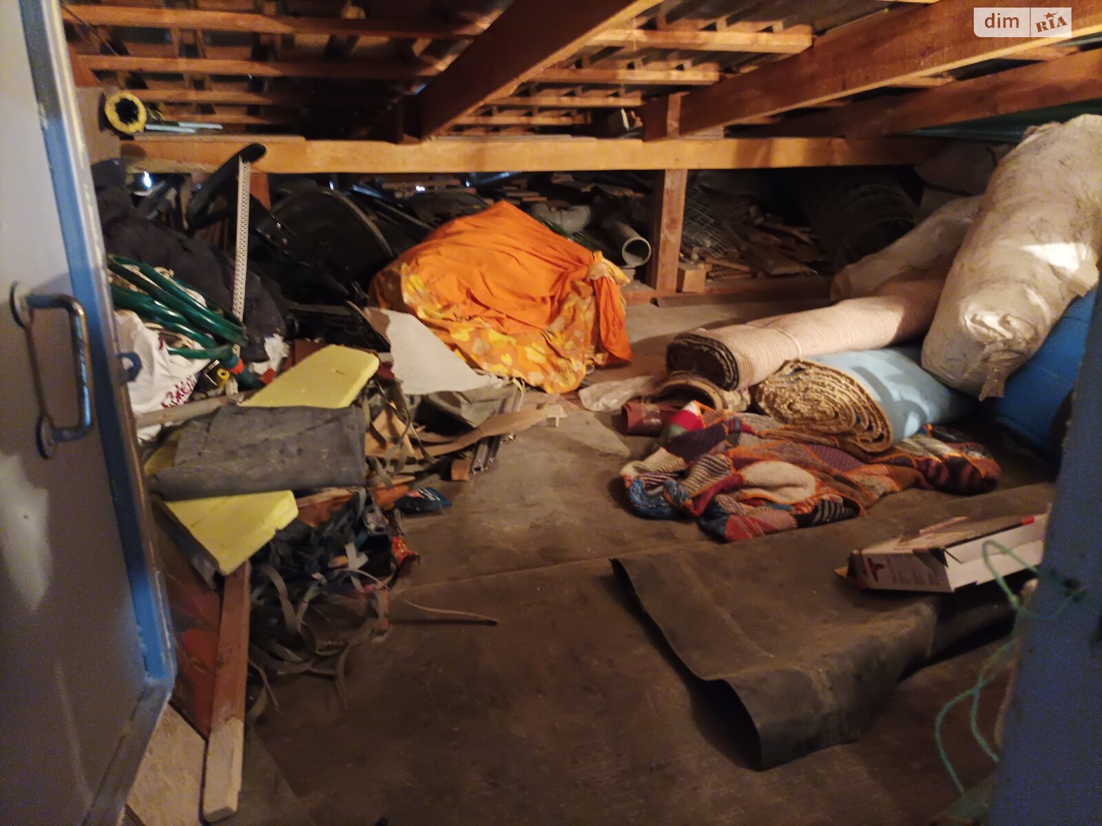 Отдельно стоящий гараж под легковое авто в Тернополе, площадь 72 кв.м. фото 1