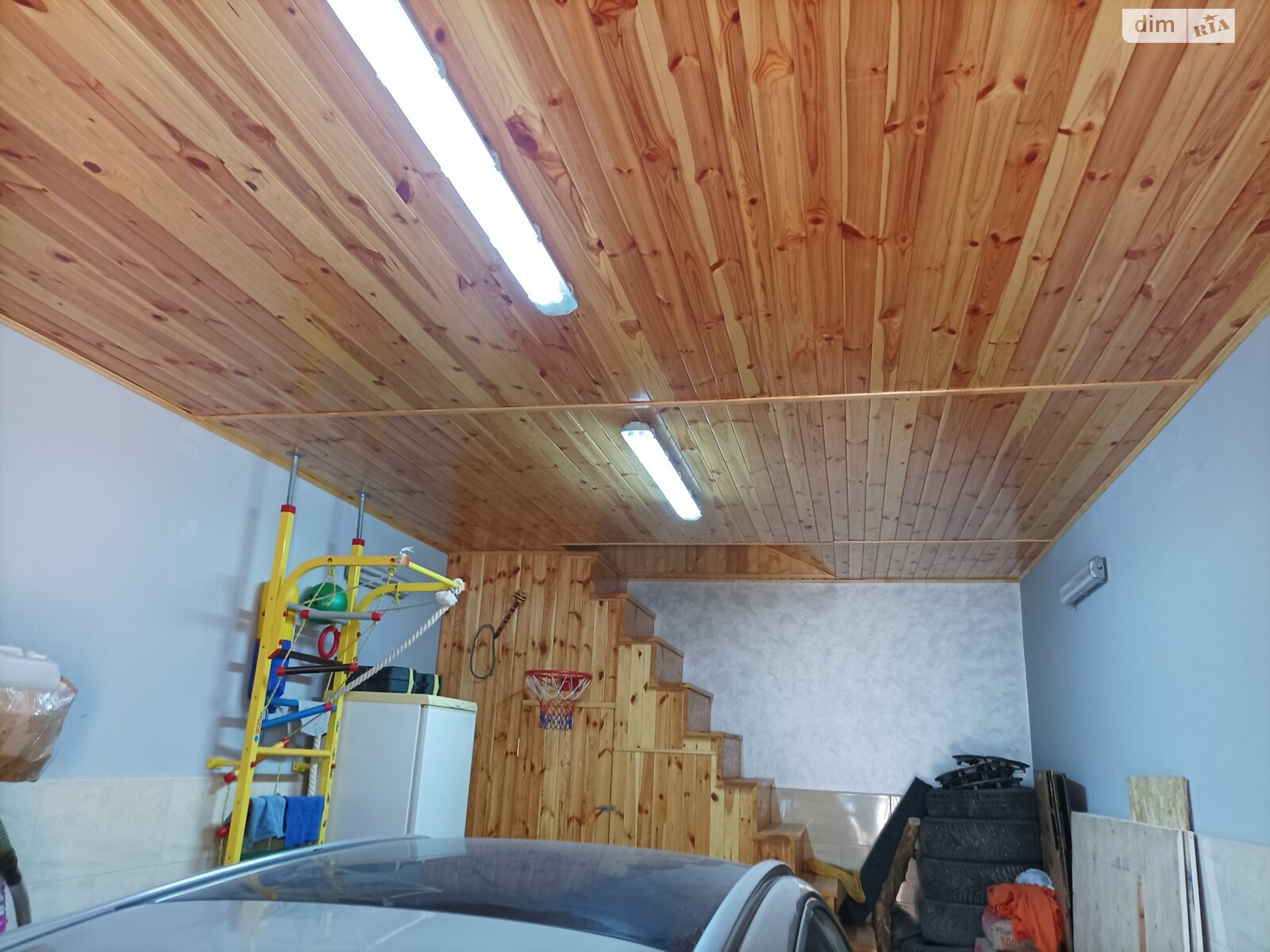 Отдельно стоящий гараж под легковое авто в Тернополе, площадь 72 кв.м. фото 1