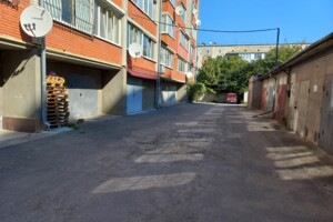 Отдельно стоящий гараж под легковое авто в Тернополе, площадь 20 кв.м. фото 2