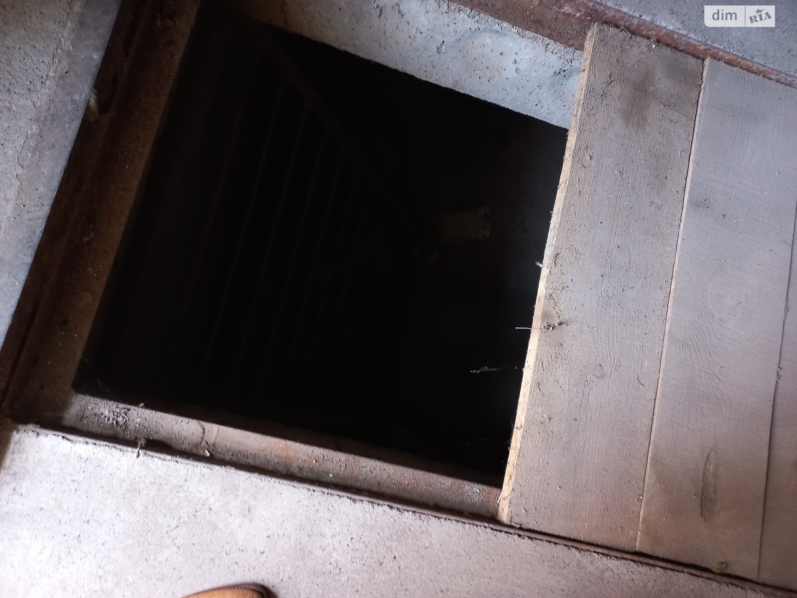 Отдельно стоящий гараж под легковое авто в Тернополе, площадь 20 кв.м. фото 1