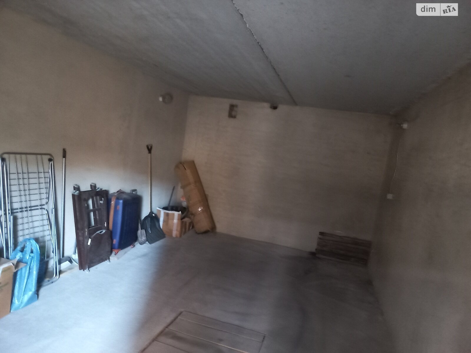 Отдельно стоящий гараж под легковое авто в Тернополе, площадь 20 кв.м. фото 1