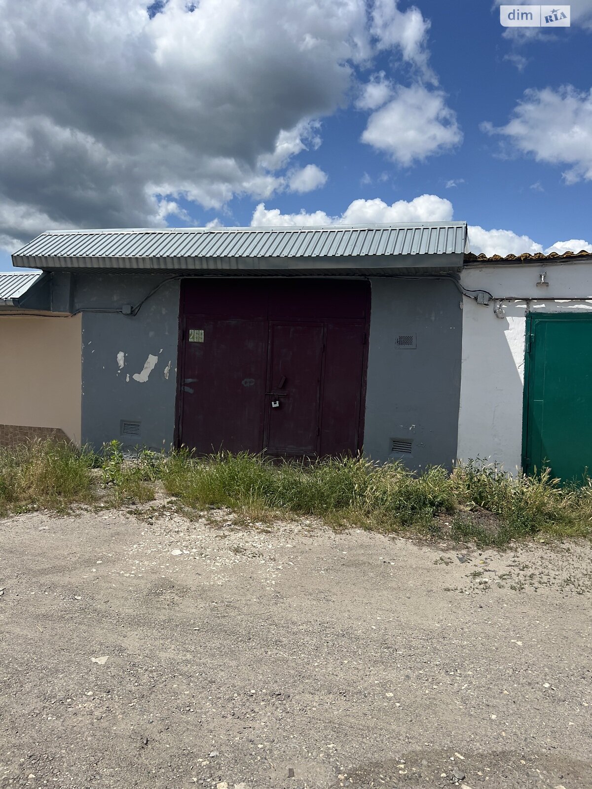 Окремий гараж під легкове авто в Тернополі, площа 37.9 кв.м. фото 1 Окремий гараж під легкове авто в Тернополі, площа 37.9 кв.м. фото 1